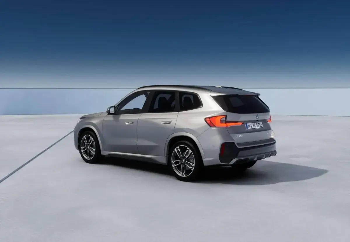 Nuova BMW iX1 M Sport 67 kW (92 CV) 2026 Argento SUV