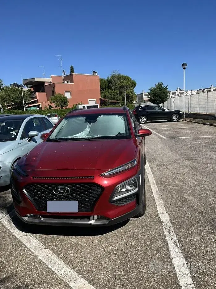 Usata Hyundai Kona 120 CV (88 kW) 2018 Rosso SUV