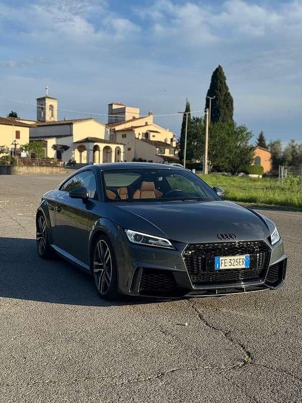 Second-hand Audi TT Ambiente 230 CP (169 kW) 2016 Gri Coupe
