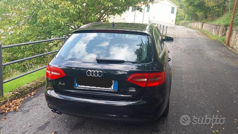 Usata Audi A4 140 CV (102 kW) 2015 Nero Station wagon