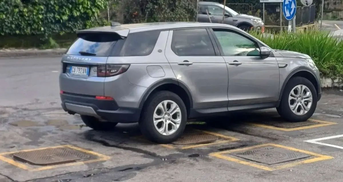 Usata Land Rover Discovery Sport S 150 CV (110 kW) 2020 Grigio SUV