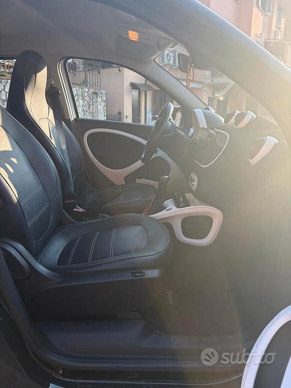 Usata Smart ForFour 2015 Bianco Utilitaria