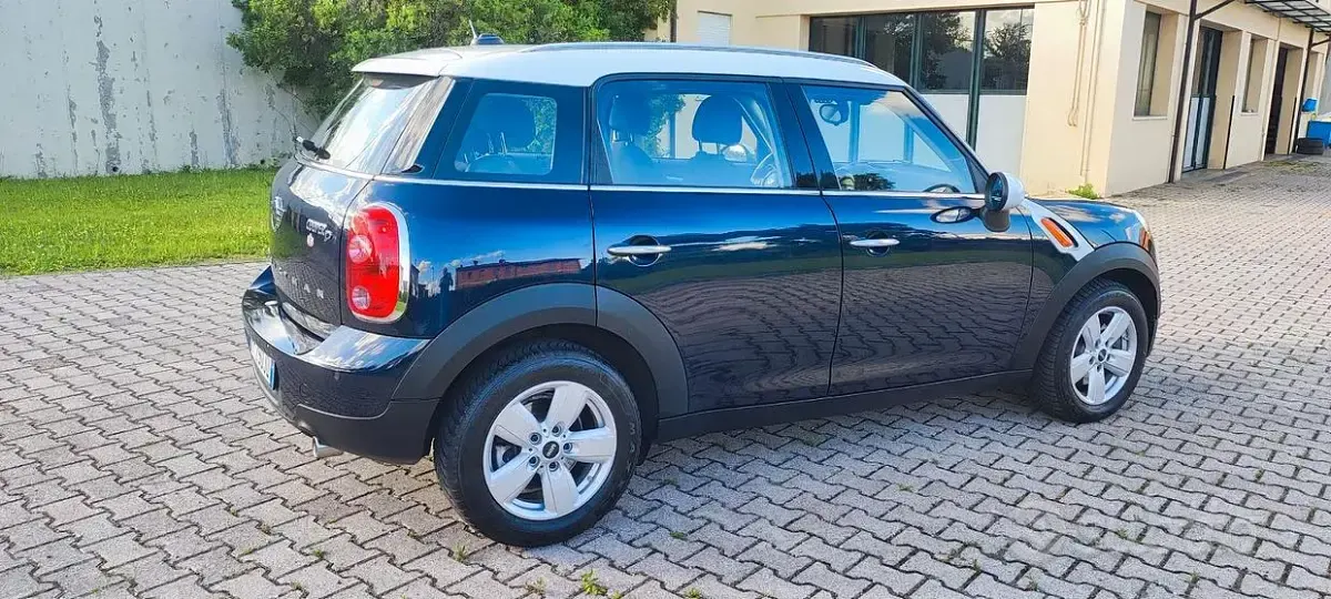 Usata Mini Countryman 111 CV (81 kW) 2016 Bluazzurro SUV