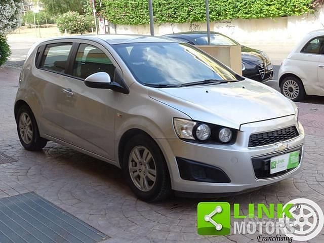 Usata Chevrolet Aveo LT 86 CV (63 kW) 2014 Grigio Berlina