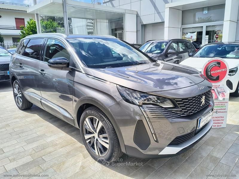 Usata Peugeot 5008 Allure 131 CV (96 kW) 2024 Grigio Monovolume
