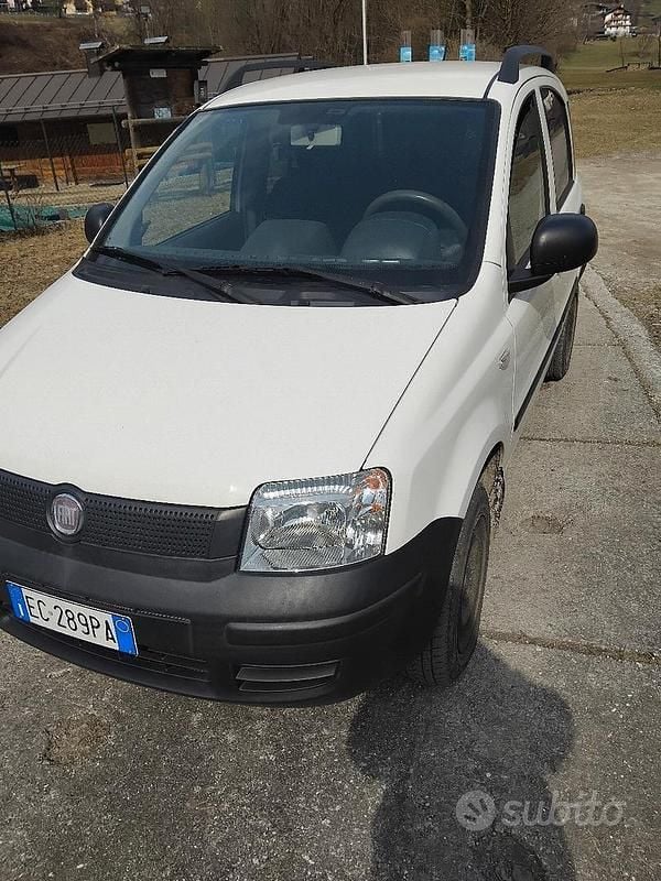 Usata Fiat Panda 4x4 69 CV (50 kW) 2010 Bianco Utilitaria