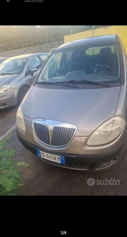 Usata Lancia Musa 95 CV (69 kW) 2007 Monovolume