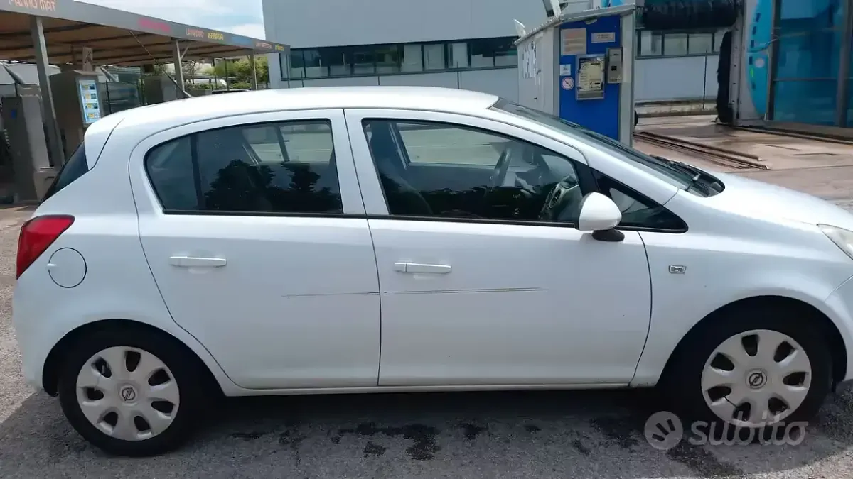 Usata Opel Corsa 2008 Bianco Utilitaria
