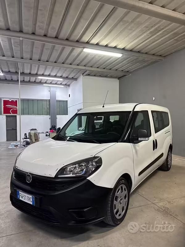 Usata Fiat Doblò 120 CV (88 kW) 2019 Bianco Monovolume
