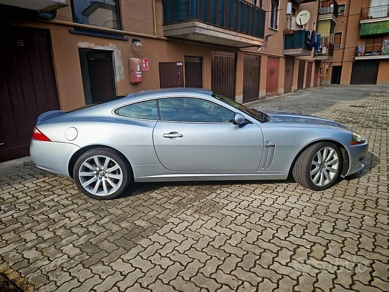 Usata Jaguar XK 256 CV (188 kW) 2009 Berlina