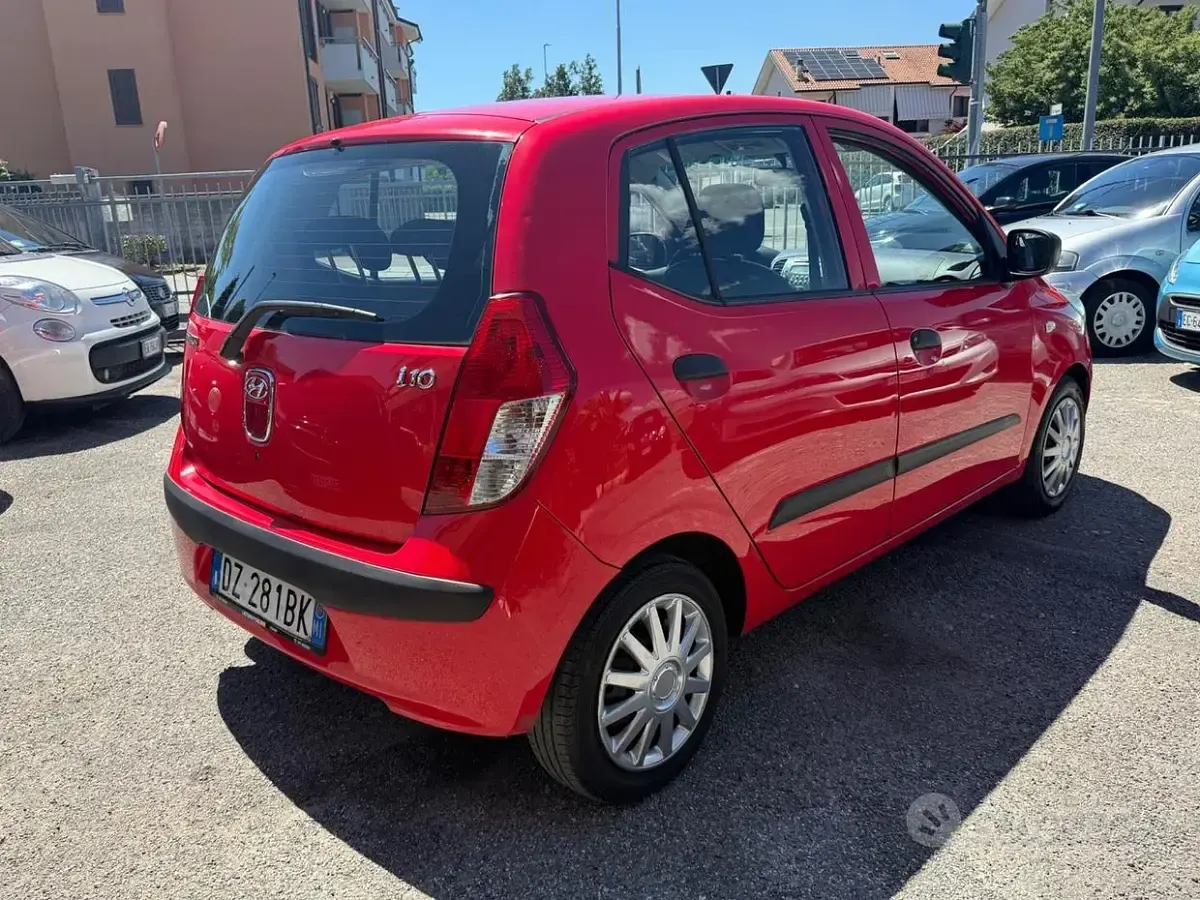 Usata Hyundai i10 Active 64 CV (47 kW) 2009 Rosso Utilitaria