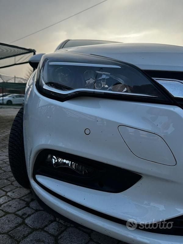 Usata Opel Astra Innovation 110 CV (80 kW) 2016 Bianco Station wagon