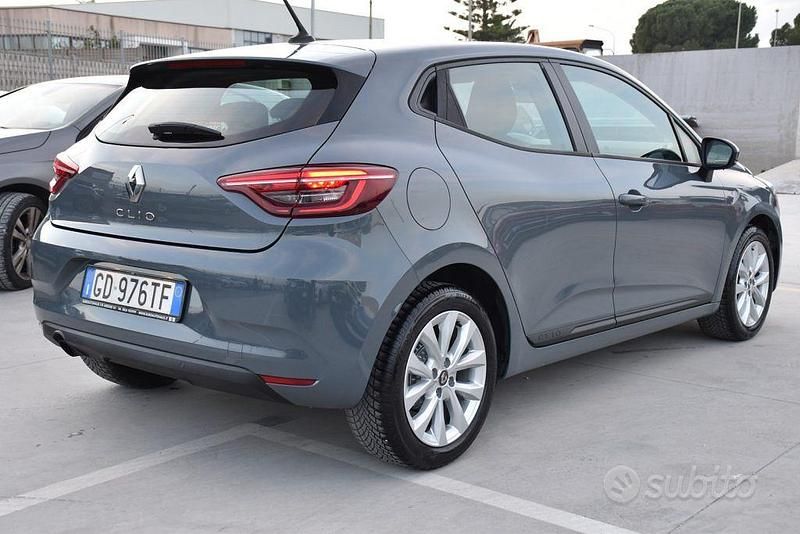 Usata Renault Clio V Business 75 CV (55 kW) 2020 Grigio Berlina
