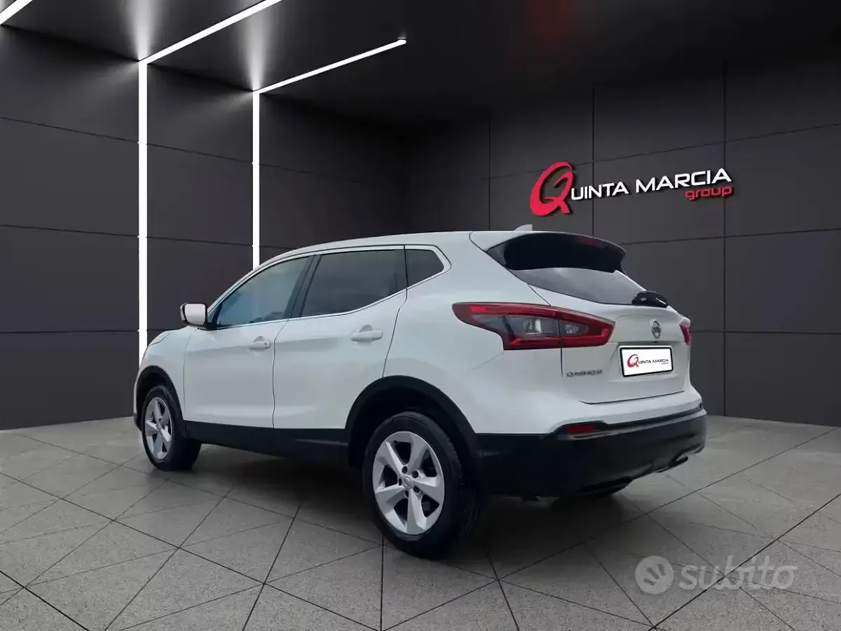 Usata Nissan Qashqai 131 CV (96 kW) 2018 Bianco SUV