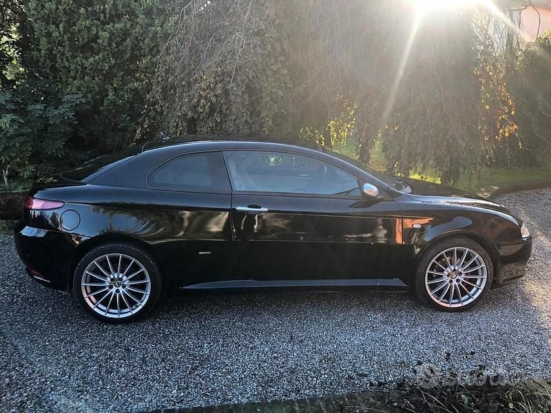 Usata Alfa Romeo GT 166 CV (122 kW) 2008 Coupé