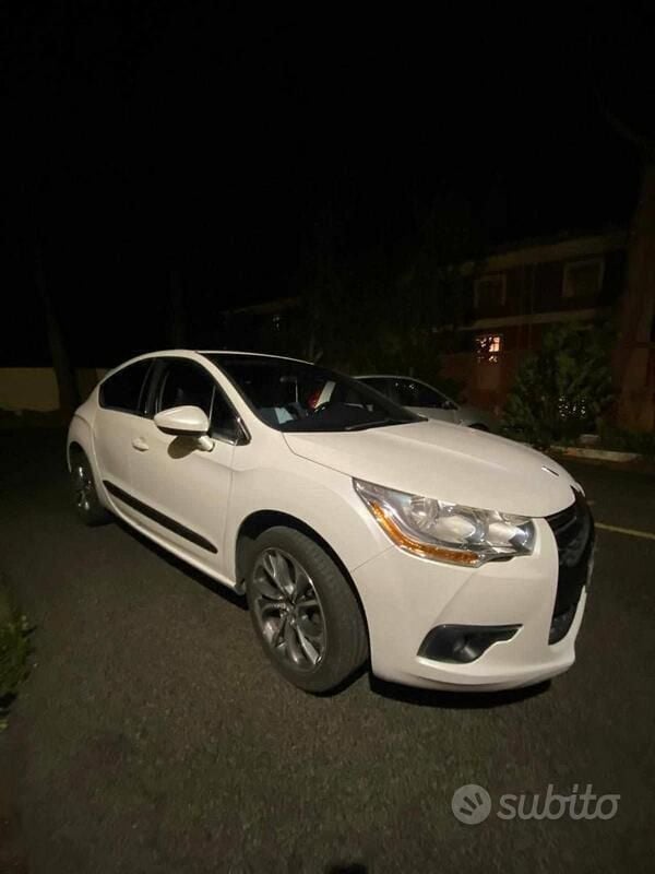 Usata DS Automobiles DS4 120 CV (88 kW) 2015 Bianco Berlina