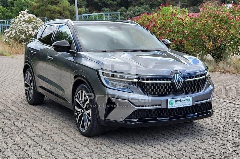 Usata Renault Austral Iconic 200 CV (147 kW) 2024 Grigio SUV