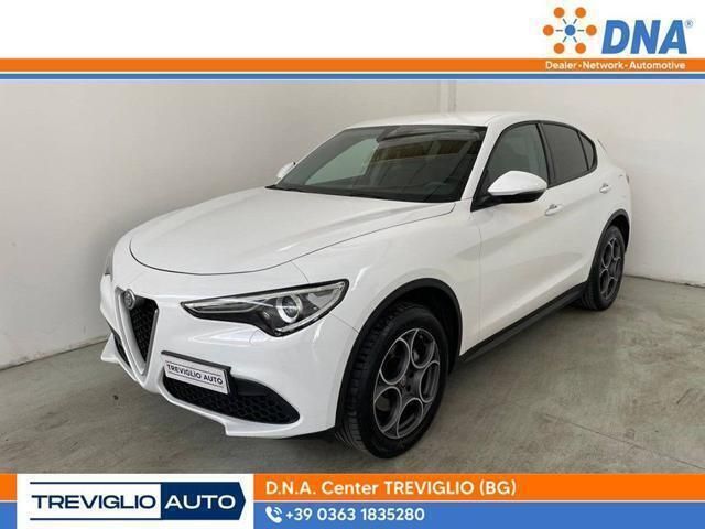 Bianco / pastello Usata 2020 Alfa Romeo Stelvio Tech Edition SUV | 33.950 € (Buon prezzo) - Immagine 1/4