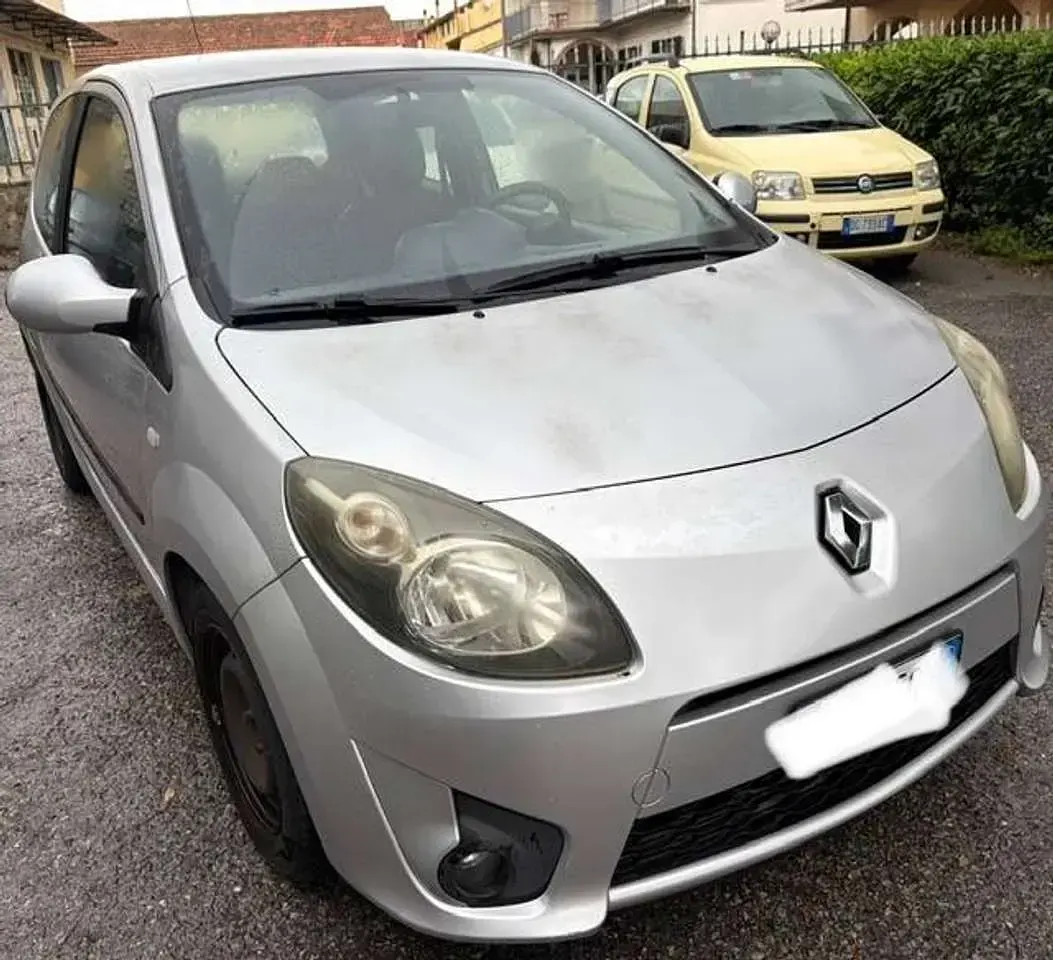 Usata Renault Twingo Initiale 76 CV (55 kW) 2008 Argento Utilitaria