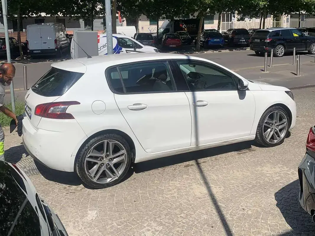Usata Peugeot 308 Active 92 CV (67 kW) 2014 Bianco Berlina