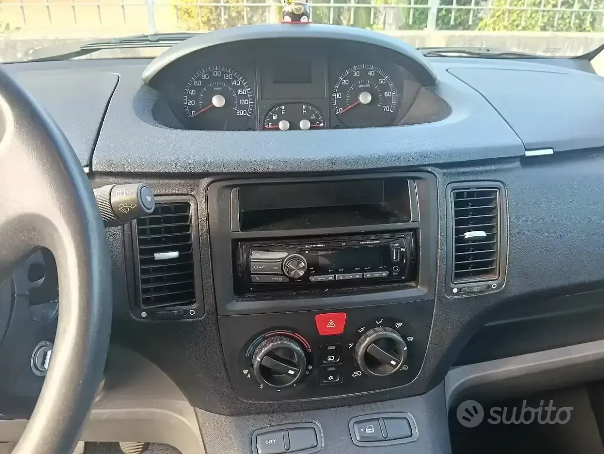 Usata Fiat Idea 69 CV (50 kW) 2008 Grigio Monovolume