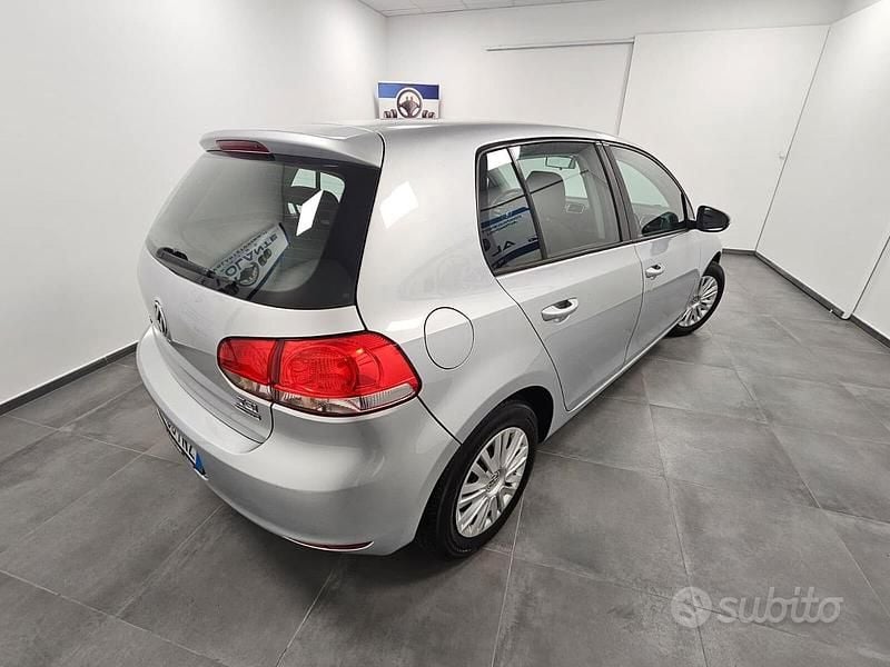 Usata VW Golf VI Trendline 105 CV (77 kW) 2010 Grigio Utilitaria