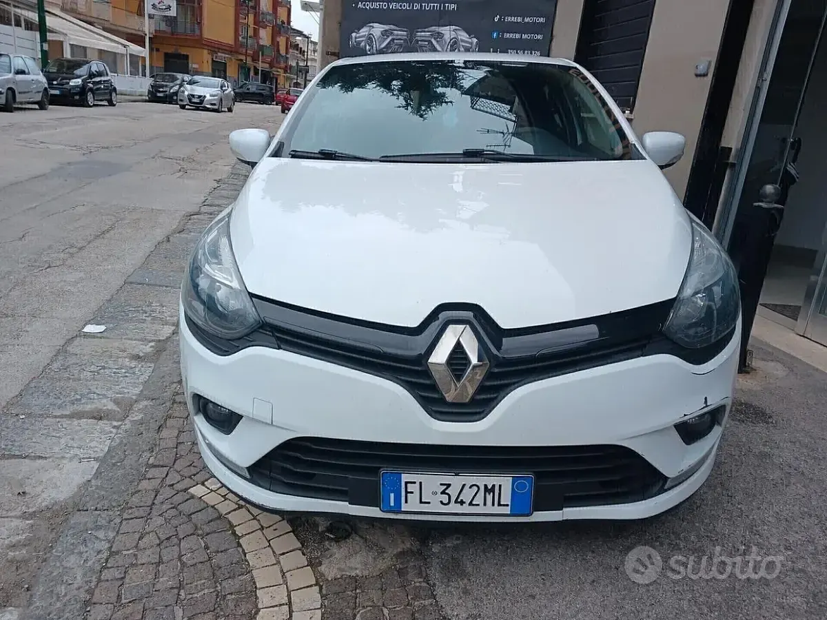 Usata Renault Clio IV Life 75 CV (55 kW) 2018 Bianco Berlina