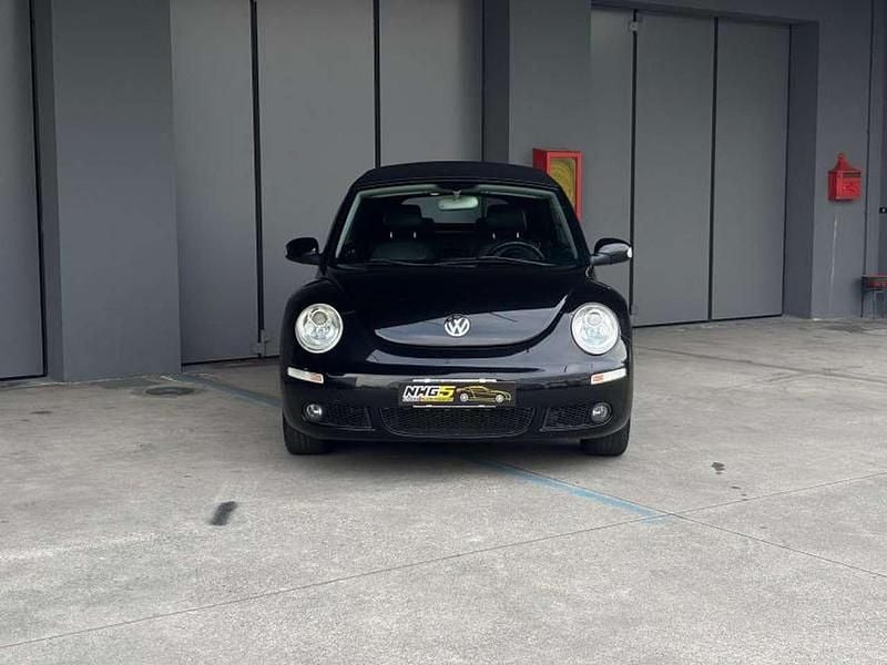 Usata VW New Beetle 75 CV (55 kW) 2008 Nero Utilitaria