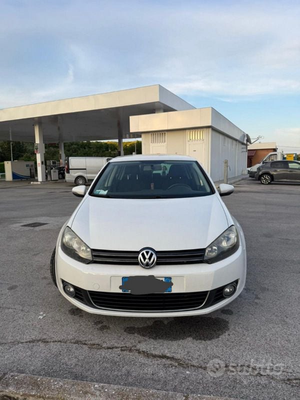 Usata VW Golf VI Highline 125 CV (91 kW) 2010 Bianco Utilitaria