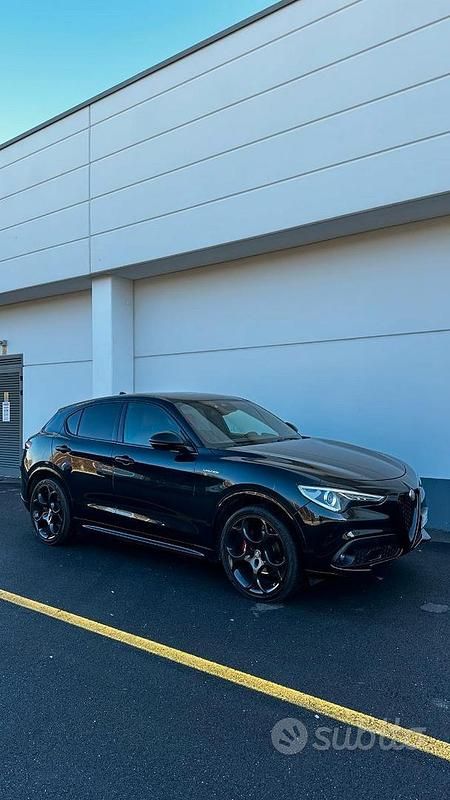 Usata Alfa Romeo Stelvio Veloce 210 CV (154 kW) 2022 Nero SUV