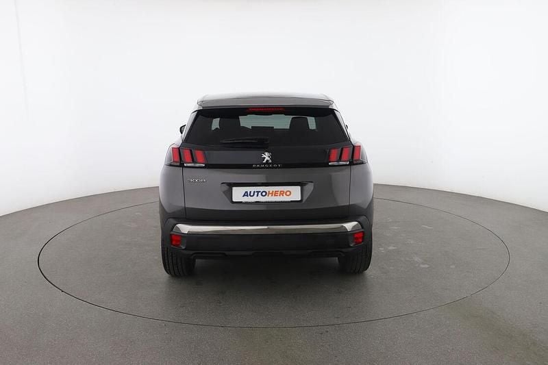 Usata Peugeot 3008 Allure 130 CV (95 kW) 2022 Grigio SUV