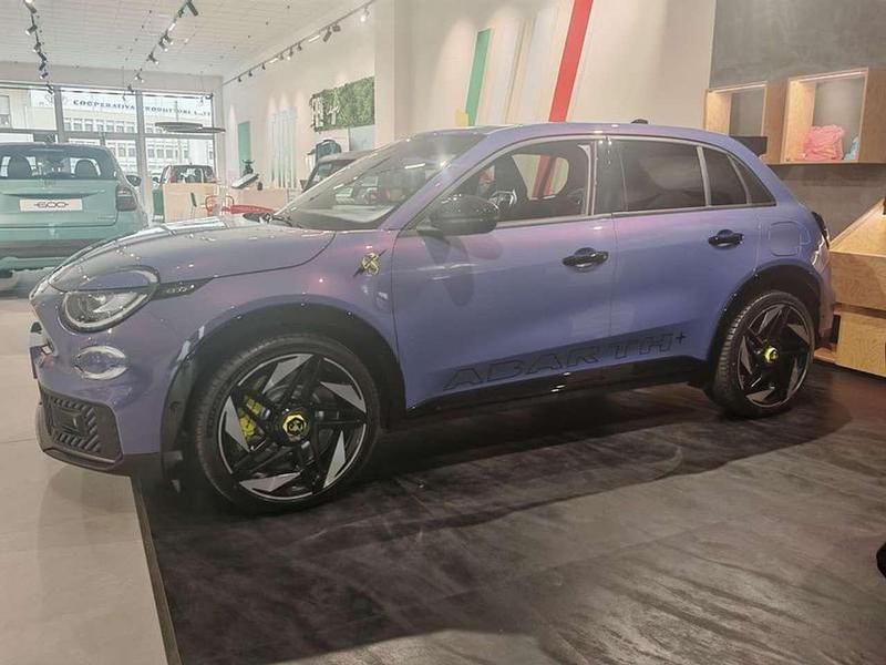 Nuova Abarth 600e Scorpionissima 205 kW (280 CV) 2025 Lilla SUV