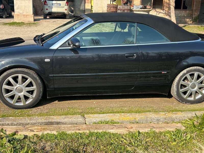 Nero Usata 2007 Audi A4 Cabriolet S-Line Cabrio | 6500 € - Immagine 1/4