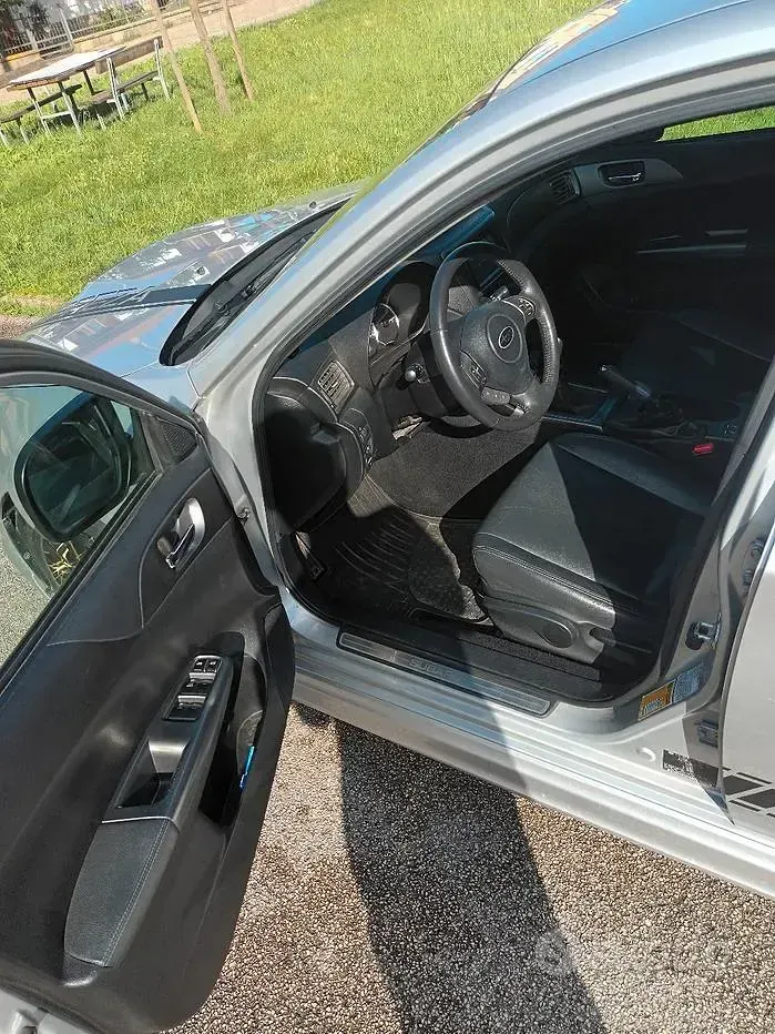 Usata Subaru Impreza Sport 150 CV (110 kW) 2010 Grigio Berlina