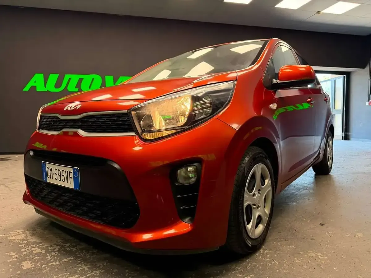 Usata Kia Picanto Urban 67 CV (49 kW) 2023 Arancione Utilitaria
