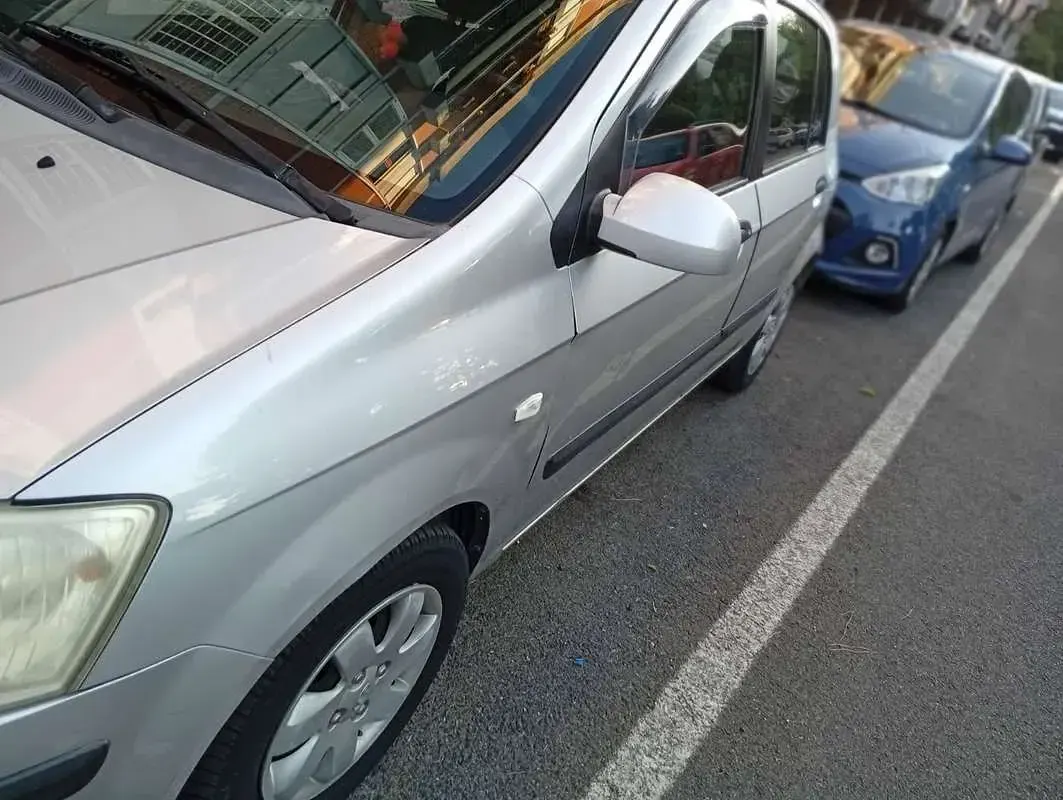 Usata Hyundai Getz GLS 82 CV (60 kW) 2003 Argento Utilitaria