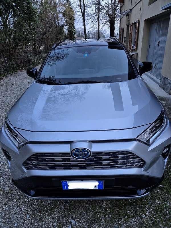 Usata Toyota RAV4 Hybrid Edition 178 CV (130 kW) 2021 SUV