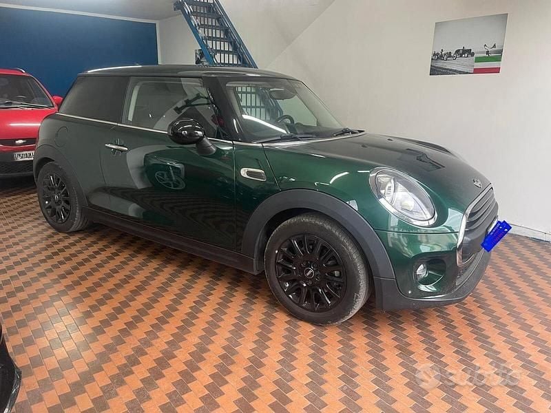 Usata Mini One D Business 95 CV (69 kW) 2017 Verde Utilitaria