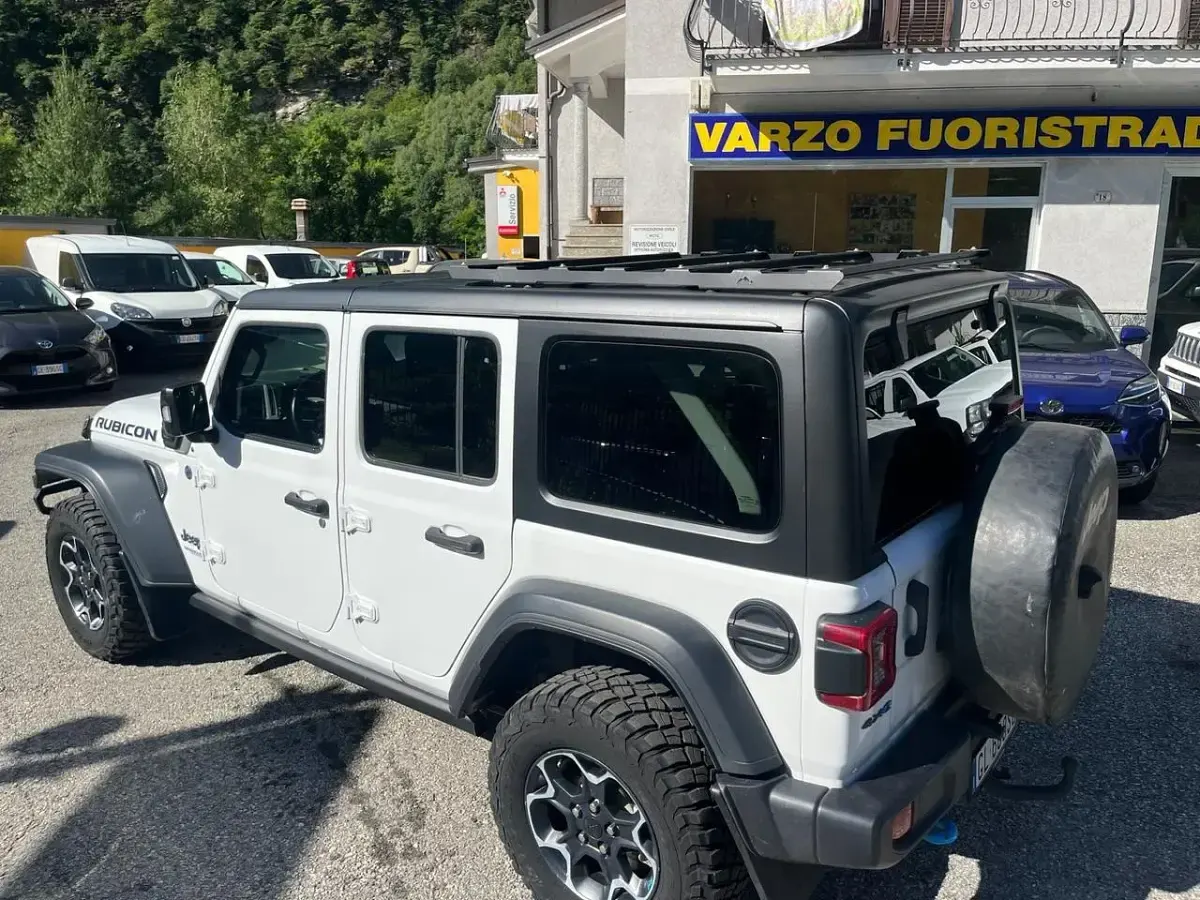 Usata Jeep Wrangler Rubicon 271 CV (199 kW) 2022 Bianco SUV