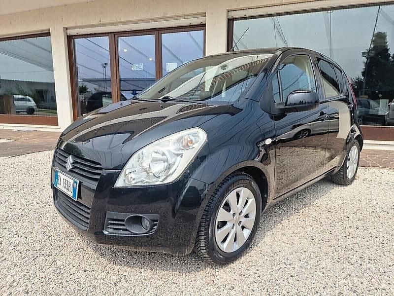 Usata Suzuki Splash 65 CV (47 kW) 2009 Nero Utilitaria