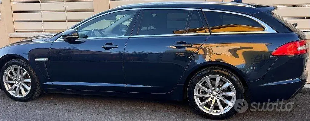 Usata Jaguar XF Sportbrake Premium Luxury 200 CV (147 kW) 2013 Bluazzurro Station wagon