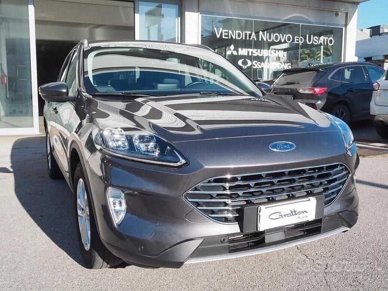 Usata Ford Kuga Titanium X 150 CV (110 kW) 2023 Marrone SUV