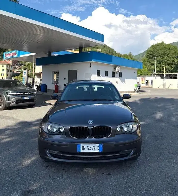 Usata BMW 116 122 CV (89 kW) 2008 Utilitaria