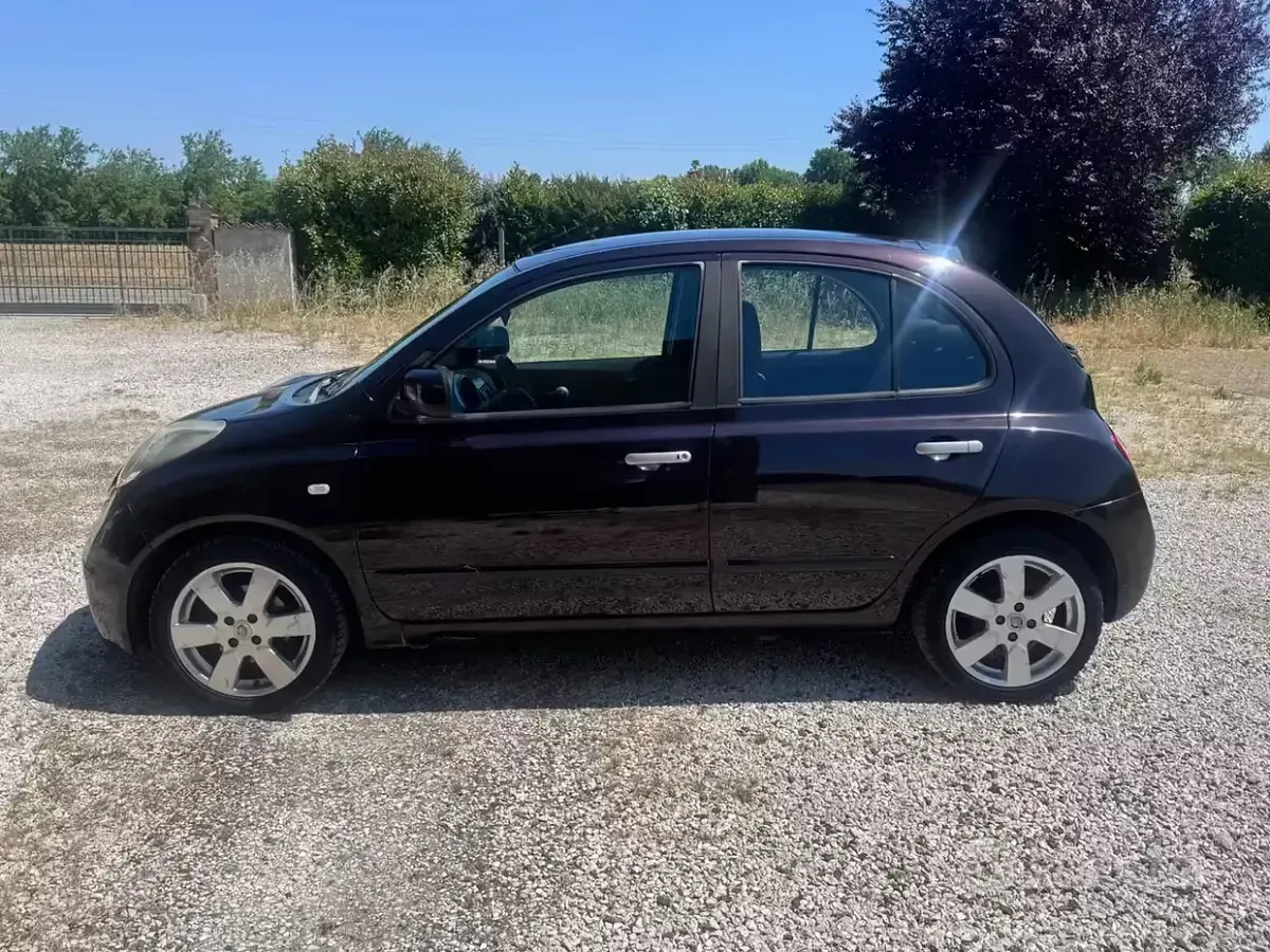 Usata Nissan Micra N-TEC 79 CV (58 kW) 2010 Nero Utilitaria
