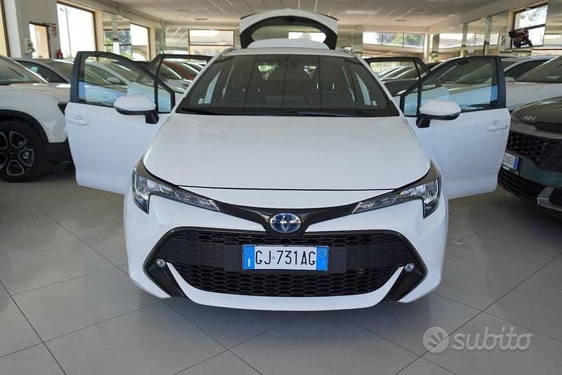 Usata Toyota Corolla Business Edition 184 CV (135 kW) 2022 Bianco Station wagon