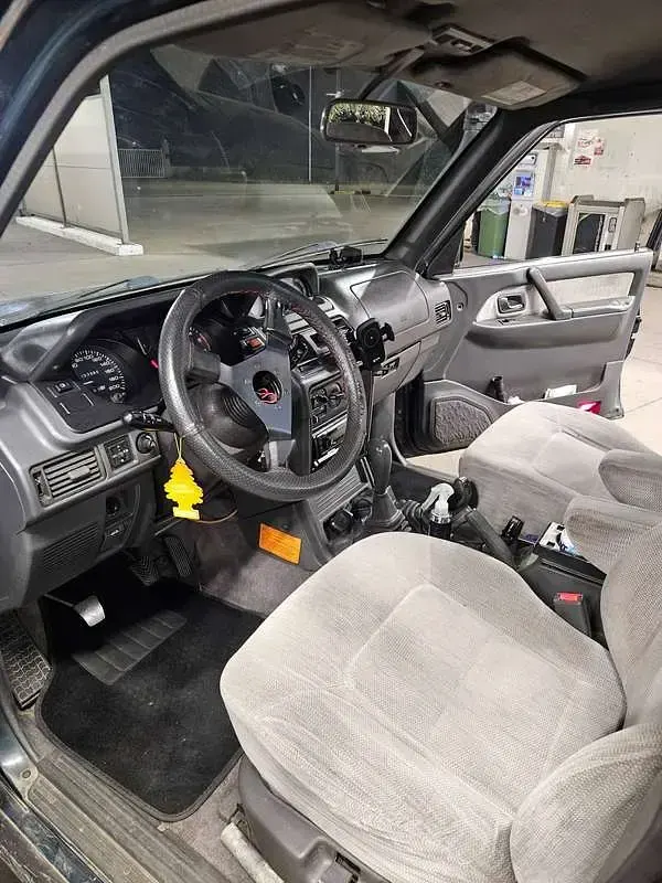 Usata Mitsubishi Pajero Select 99 CV (72 kW) 1998 Verde SUV