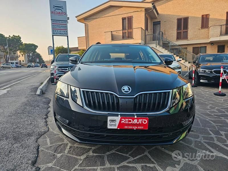 Usata Skoda Octavia G-TEC Executive 131 CV (96 kW) 2020 Nero Station wagon