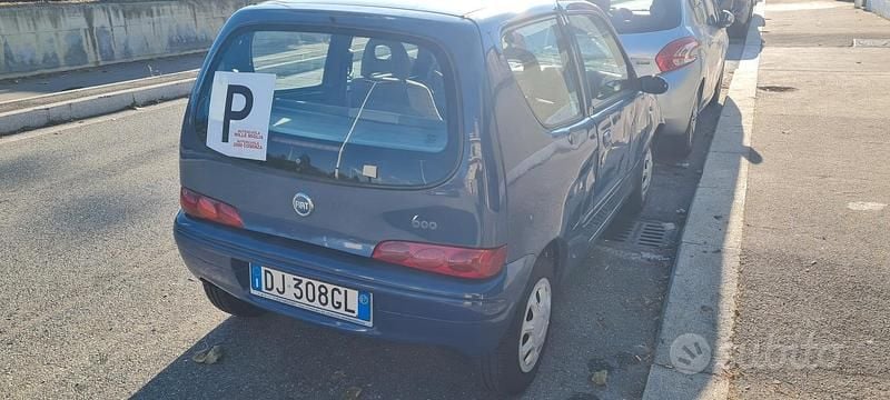 Blu Usata 2007 Fiat Seicento Due volumi | 1100 € (Ottimo prezzo) - Immagine 1/3