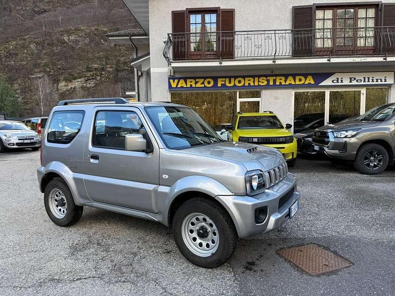 Usata Suzuki Jimny 86 CV (63 kW) 2017 Argento SUV