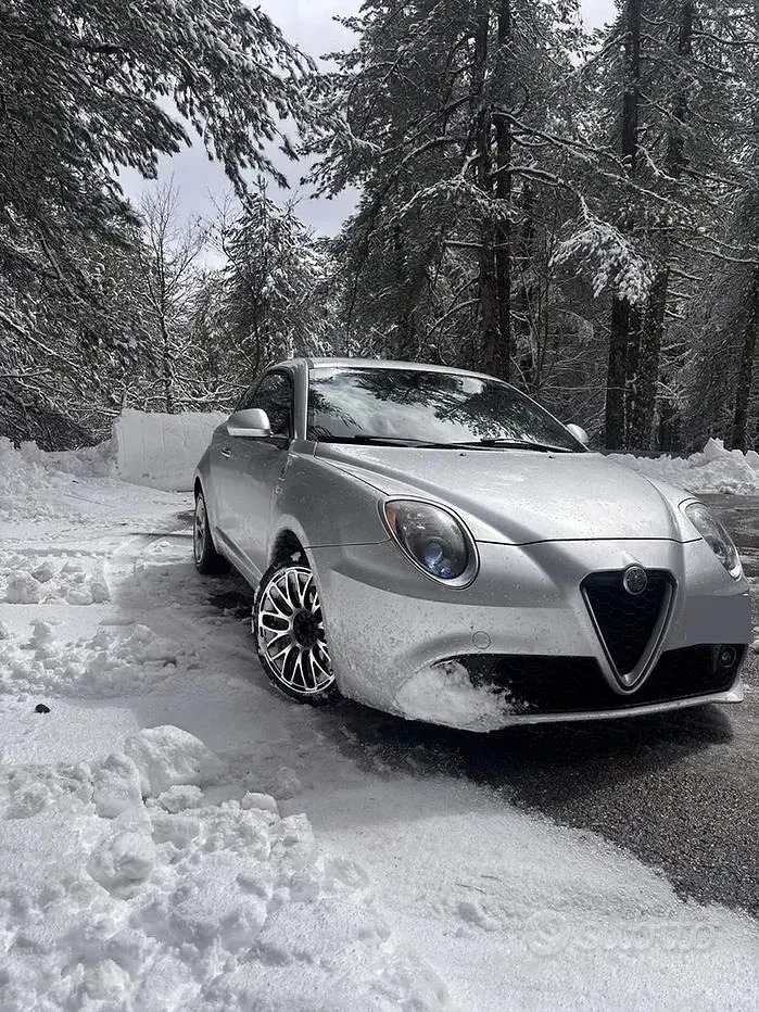 Usata Alfa Romeo MiTo 95 CV (69 kW) 2018 Grigio Utilitaria